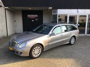 Mercedes-Benz E-klasse - Estate 200 K. Elegance / NL-AUTO / AUTOMAAT / CLIMA / ALU VE