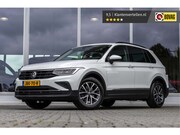 Volkswagen Tiguan - 1.5 TSI Life | Trekhaak | Carplay | Stoelverwarming