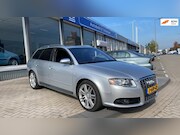 Audi A4 - 4.2 V8 S4 quattro