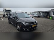 Chrysler Pacifica - Touring L+