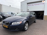 Volvo V70 - 2.0T Momentum automaat leder
