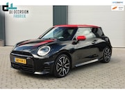 MINI Mini Electric - 3-Deurs Cooper SE John Cooper Works M 54.2 kWh pano Navi Cam