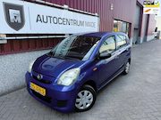 Daihatsu Cuore - 1.0 Trend // 5DRS // stuurbekrachtiging //