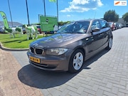 BMW 1-serie - 120i Business Line / Zeer netjes / Automaat / APK juni 2027
