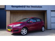Ford Fiesta - 1.0 65pk 5Drs Style Airco Navi Trekhaak 15inch LM Bluetooth 