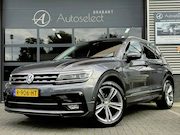 Volkswagen Tiguan - 1.4 TSI ACT R-Line Pano | Camera | Trekhaak