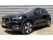 Volvo XC40 - B4 197PK Momentum Pro | Trekhaak | Elec Stoelen | Getint Gla