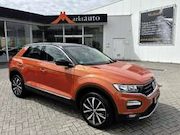 Volkswagen T-Roc - 1.0 TSI Style Navi Trekhaak Carplay Stoelverwarmin