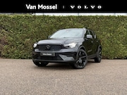 Volvo XC40 - B4 Plus Black Edition | Pano dak | 360 camera | Trekhaak | B