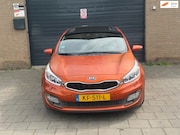 Kia ProCeed - 1.6 CRDi Premium Pack Navi Leder Bekleding Pano Cruise Contr