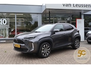 Toyota Yaris Cross - 1.5 HYBRID 115 FIRST EDITION STUUR/STOEL&WISSERVERW. PARK.SE