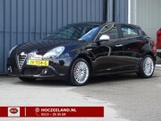 Alfa Romeo Giulietta - 1.4 T Distinctive Leder | Navi | 18"