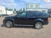 Nissan Pathfinder - 2.5 dCi SE Comfort export