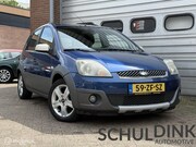 Ford Fiesta - 1.4-16V CROSSROAD Futura|AIRCO|CRUISE CONTROLE