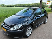Peugeot 307 - 2.0-16V XT Airco/APK/Trekhaak/Elektr. Ramen/Centraal
