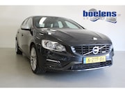 Volvo V60 - 1.6 T3 R-Design | DB-RIEM VV | CLIMA | 18'LMV | TREKHAAK | R