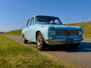 Alfa Romeo Giulia - 1300, zeer snelle rauwe resto-mod, veel karakter