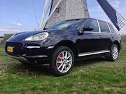 Porsche Cayenne - 4.8 Turbo