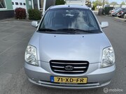 Kia Picanto - 1.0 Bling Apk