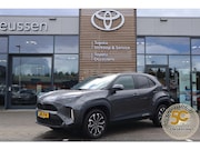 Toyota Yaris Cross - 1.5 HYBRID 115 FIRST EDITION STOEL/STUUR/VOORRUITVERWARM. P-