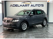 Volkswagen Tiguan - 1.5 TSI Life Nieuw model / Automaat / Navigatie full map / A