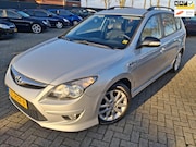 Hyundai i30 - CW 1.6i i-Motion 2011. Climate/Cruise/Trekhaak etc.. APK 12-