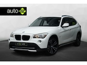BMW X1 - xDrive20i Business / Pano / Stoelverwarming