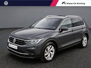 Volkswagen Tiguan - 1.5TSI/150PK Life Business Trekhaak · Camera + parkeersensor