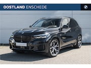 BMW X5 - xDrive45e M Sport Automaat / Trekhaak / Panoramadak / Sports