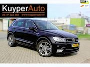 Volkswagen Tiguan - 2.0 TDI Highline R- line AUTOMAAT MULTIMEDIA SENSOREN ALCANT