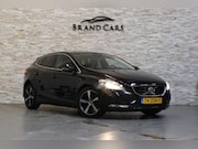Volvo V40 - 1.6 T3 Momentum | Camera | Navi | Keyless | 17" LMV