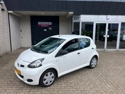 Toyota Aygo - 1.0-12V Access / 5 DEUREN / ZUINIG / LAGE WEGENBELASTING / N