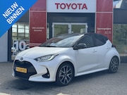 Toyota Yaris - 1.5 Hybrid Executive Bi-tone PARKEERSENSOREN V+A APPLE CARPL