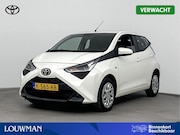 Toyota Aygo - 1.0 VVT-i x-play | Apple Carplay-Android Auto | Achteruitrij