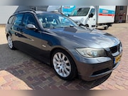 BMW 3-serie - 318i High Executive