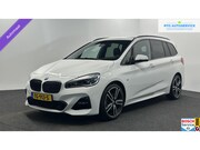 BMW 2-serie - 218i 7p. High Executive M Sport LEER NAVI CRUISE.