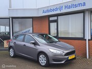 Ford Focus - 1.6 TI-VCT Ambiente 41.000km
