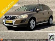 Volvo XC60 - 2.4 D5 AWD Momentum | Pano | Leder | Climate | Cru