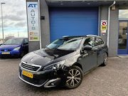 Peugeot 308 - 1.2 PURET.BLUE L. PR / pano / camera / engine malfunction