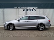 Volkswagen Passat - 1.4 TSI DSG Highline Business R-line -NAVI-DIGI-XENON