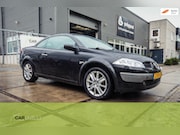 Renault Mégane - 2.0-16V Privilège Luxe