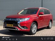 Mitsubishi Outlander - 2.4 PHEV Intense+ / 1500 kg Trekgewicht / Trekhaak / Navigat