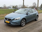 Volvo V40 - 1.6 T3 Kinetic Airco NAP APK 02-2027 Navi