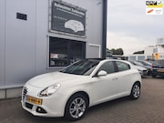 Alfa Romeo Giulietta - 1.4 T Distinctive panodak clima cruise
