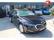 Skoda Octavia - Combi 1.0 TSI Bns Ed. Plus /trekhaak/camera/carplay