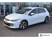 Volkswagen Golf - 1.5 eHybrid 204PK DSG-6 Life Edition | TREKHAAK | STOEL + ST