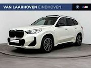 BMW X1 - sDrive20i M Sport Automaat / Panoramadak / Sportst