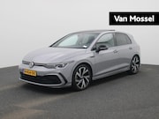 Volkswagen Golf - 1.5 eTSI Aut. R-Line | Panoramadak | IQ Light | BlackStyle |