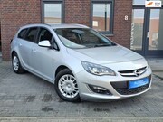 Opel Astra - 1.6 Turbo Exclusive / Automaat / Leer
