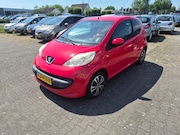 Peugeot 107 - 1.0-12V XR
